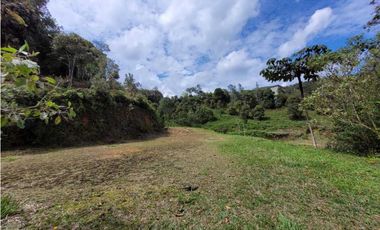 Venta de Lote en Unidad Cerrada en Retiro sector los Salados