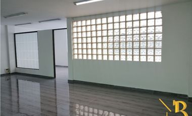 EDIFICIO EMPRESARIAL Y COMERCIAL  UBICADO EN EL CENTRO YOPAL.