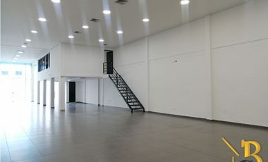 EDIFICIO EMPRESARIAL Y COMERCIAL  UBICADO EN EL CENTRO YOPAL.