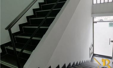 EDIFICIO EMPRESARIAL Y COMERCIAL  UBICADO EN EL CENTRO YOPAL.