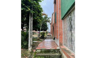 Casa En Confenalco En La Mesa Cundi Económica