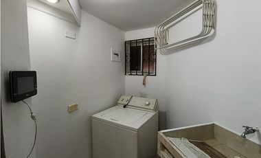 APARTAMENTO AMOBLADO EN ARRIENDO EN ENVIGADO,  SEÑORIAL