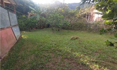 Se vende casa lote de 720 M2 con casa, en 350 mill en La Mesa Cund Col