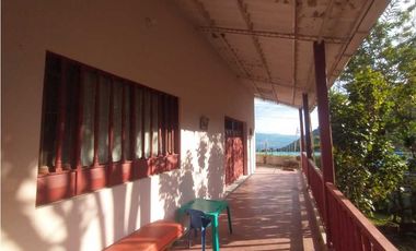 Se vende casa lote de 720 M2 con casa, en 350 mill en La Mesa Cund Col