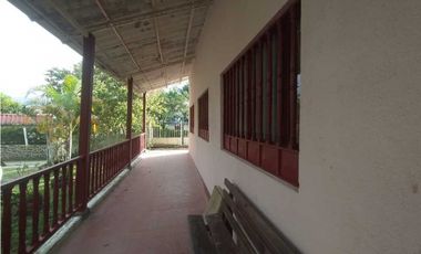 Se vende casa lote de 720 M2 con casa, en 350 mill en La Mesa Cund Col