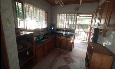Se vende casa lote de 720 M2 con casa, en 350 mill en La Mesa Cund Col