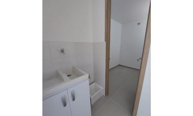 SE VENDE APARTAMENTO EN EL BARRIO EL RECREO DE MONTERA