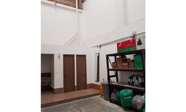 ARRIENDO CASA COMERCIAL QUEBRADASECA