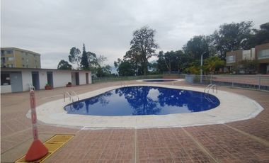 Se vende casa urbana de 133 M2 en 438 mill en La Mesa Cund, COL