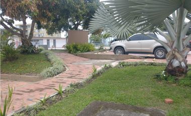 Se vende casa urbana de 133 M2 en 438 mill en La Mesa Cund, COL