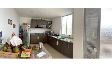 Se vende casa urbana de 133 M2 en 438 mill en La Mesa Cund, COL