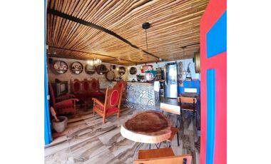 SE VENDE CASA CON NEGOCIO CAFÉ BAR Y LOTE EN EL ALTO DEL NUDO