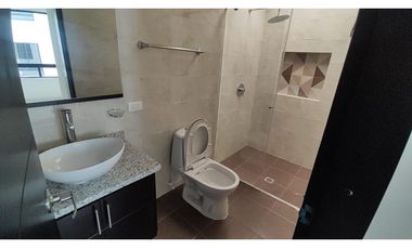 Se vende casa de 180 M2 en 490 mill en La Mesa Cund, COL