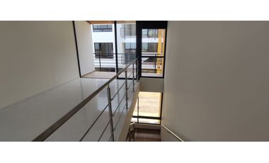Se vende casa de 180 M2 en 490 mill en La Mesa Cund, COL