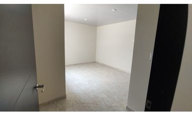 Se vende casa de 180 M2 en 490 mill en La Mesa Cund, COL