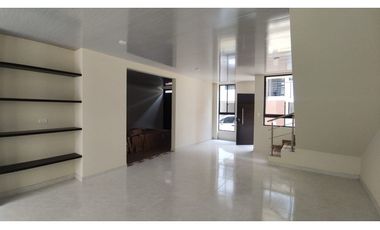 Se vende casa de 180 M2 en 490 mill en La Mesa Cund, COL