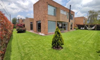 Hermosa casa campestre la balsa Chía