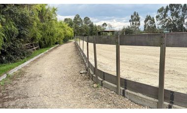 Venta finca con Casa y pesebreras