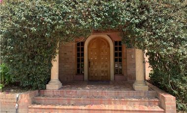 Venta casa con caballerizas en Mosquera