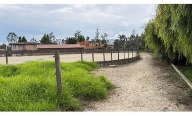 Venta finca con Casa y pesebreras