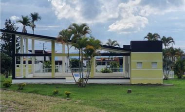Se Vende Casa Campestre En Chinauta Sobre Planos