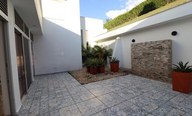 MBF102 Vendo Preciosa Casa en LA MESA
