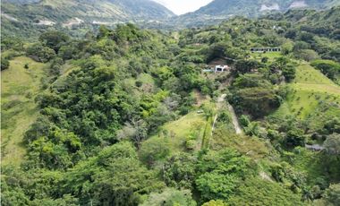 ¡Oportunidad única! Lote en venta: ¡Construye tus sueños aquí!