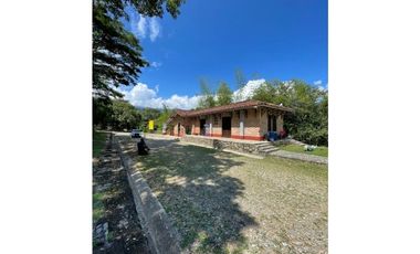 ¡Oportunidad única! Lote en venta: ¡Construye tus sueños aquí!