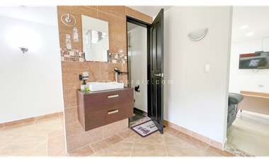 Finca Independiente Vía Aeropuerto - Guarne