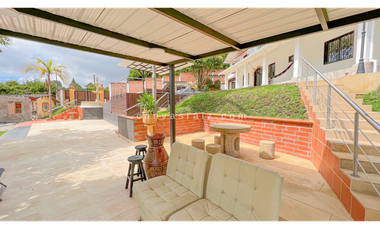 Finca Independiente Vía Aeropuerto - Guarne