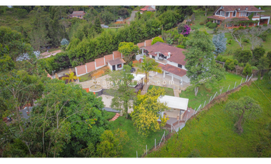 Finca Independiente Vía Aeropuerto - Guarne