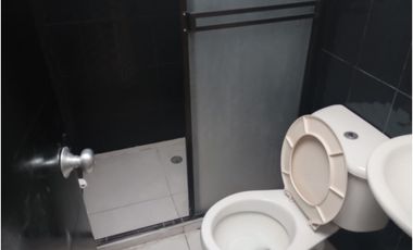 SE VENDE CASA CON 3 RENTAS EN EL CENTRO DE PEREIRA VEHICULAR