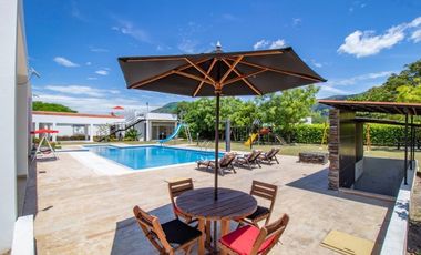 VENTA CASA CAMPESTRE EN CONDOMINIO EN APULO