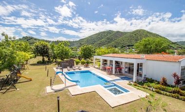 VENTA CASA CAMPESTRE EN CONDOMINIO EN APULO