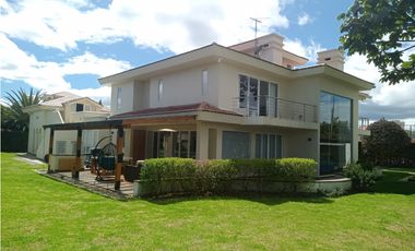 San Simon Guaymaral, arriendo. 550 M