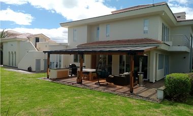 San Simon Guaymaral, arriendo. 550 M