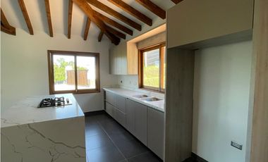 VENTA FINCA 3400 mts2 MARINILLA VEREDA CASCAJO