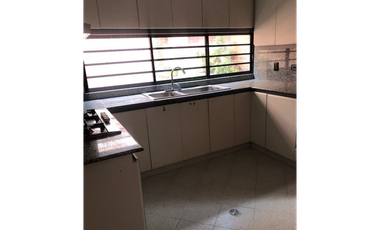 apto venta carrera 21 con 102
