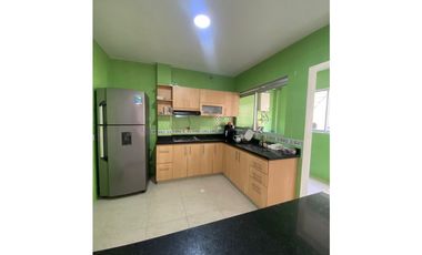 Vendo amplia casa con jacuzzi en villeta