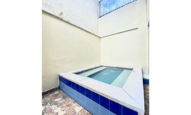 Vendo amplia casa con jacuzzi en villeta