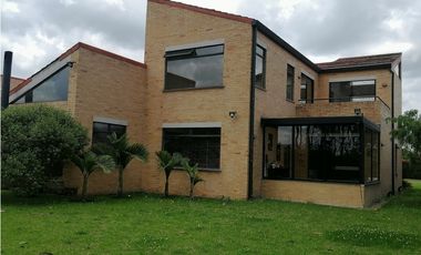 CASA EN VENTA CAJICA
