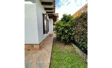 Se vende casa campestre en condominio en La Ceja