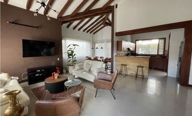 Se vende casa campestre en condominio en La Ceja
