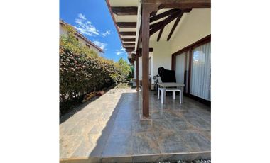 Se vende casa campestre en condominio en La Ceja