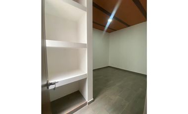 Vendo casa para estrenar con dos apartamentos independientes