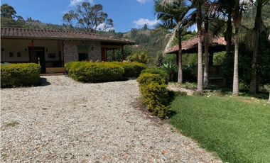 FINCA GUARNE CASA COLONIAL ANTIOQUEÑA VEREDA SAN JOSE