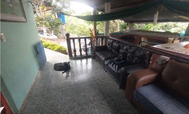 Casa lote en venta de 1500 M2 en La Mesa Cund, COL EN 450 MILL