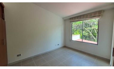 Se Vende Hermosa Casa En Conjunto Cerrado Muy Central Sector La Pampa