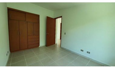 Se Vende Hermosa Casa En Conjunto Cerrado Muy Central Sector La Pampa