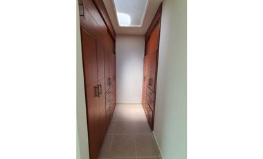 Se Vende Hermosa Casa En Conjunto Cerrado Muy Central Sector La Pampa